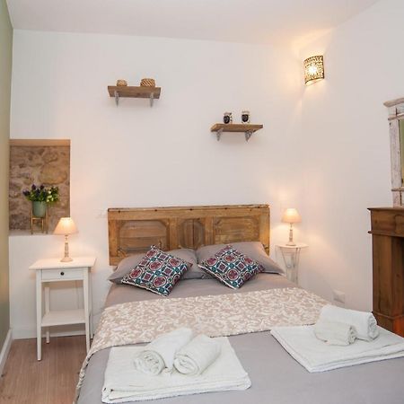 סירקוזה Homes4Holidays - Artistic Nest מראה חיצוני תמונה