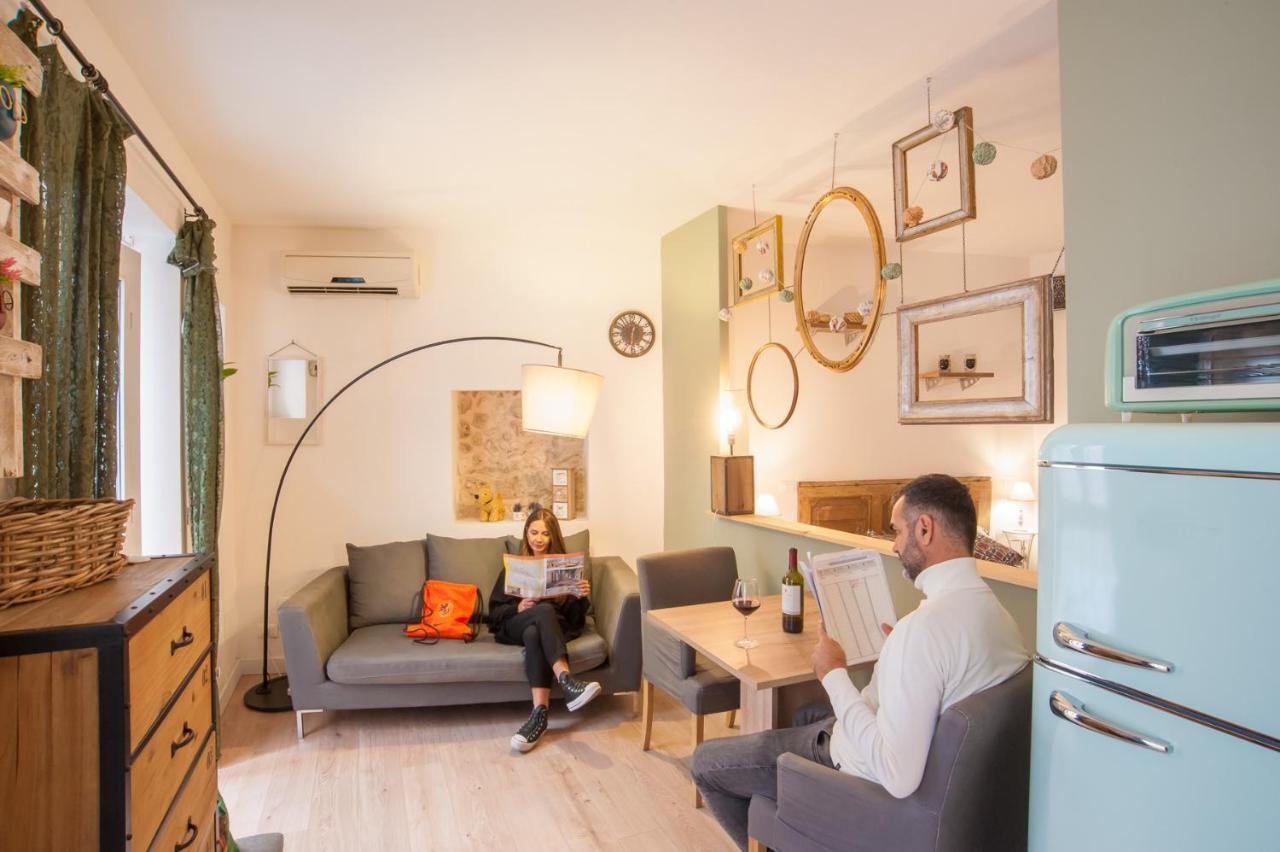 סירקוזה Homes4Holidays - Artistic Nest מראה חיצוני תמונה